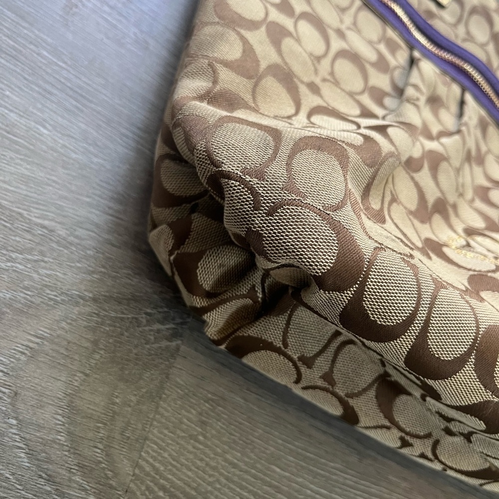 Coach Tan and Gold Signature Shoulder Bag - Picture 5 of 12